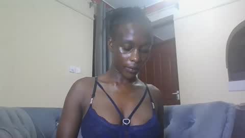 Snapshot of daddies_toy_1 chatting on May 21, 2026, 8:27 pm Eva online show from May 21, 2026, 8:27 pm