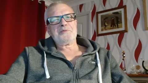 Brian ... online show from October 9, 2025, 8:07 pm