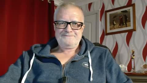 Brian ... online show from October 21, 2025, 8:09 pm