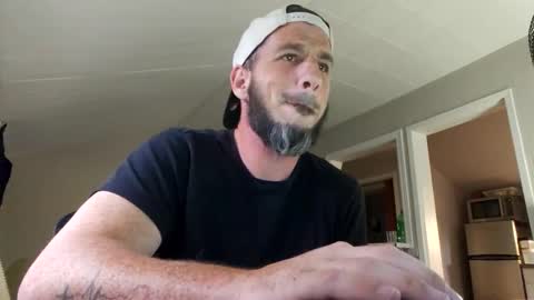 Snapshot of daddo1477 chatting on October 7, 2025, 9:12 pm daddo1477 online show from October 7, 2025, 9:12 pm