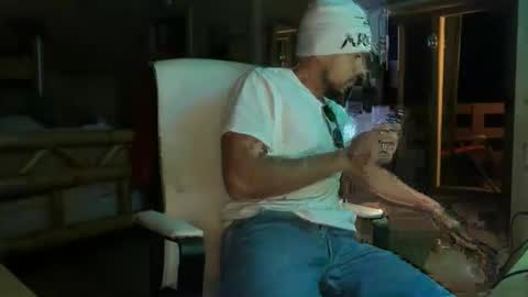 daddy1133320386 online show from November 17, 2025, 3:12 am