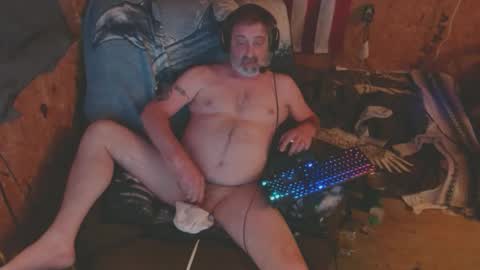 daddy38345 online show from December 10, 2024, 8:05 pm