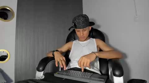 daddy_darcks online show from September 25, 2025, 8:45 pm