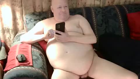 Snapshot of daddycubbyhubby chatting on February 18, 2025, 3:21 am Daddy online show from February 18, 2025, 3:21 am