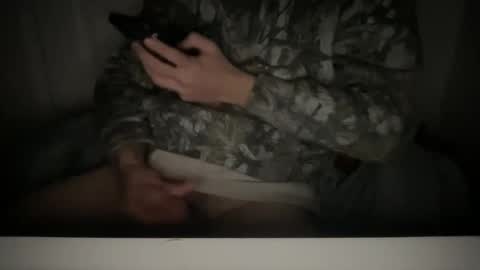 Snapshot of daddydj7617 chatting on February 22, 2025, 1:22 am daddydj7617 online show from February 22, 2025, 1:22 am