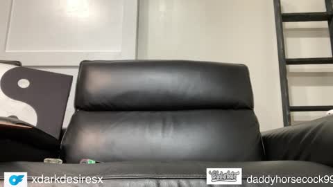 daddyhorsecock99 online show from September 23, 2025, 3:42 am