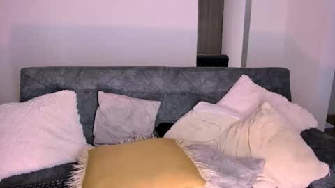 Creamy online show from November 18, 2025, 10:41 am