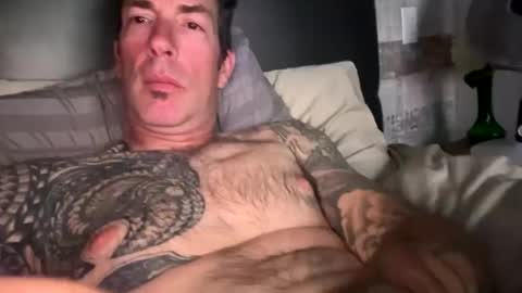 Snapshot of daddyshornyy chatting on September 12, 2025, 4:12 am daddyshornyy online show from September 12, 2025, 4:12 am