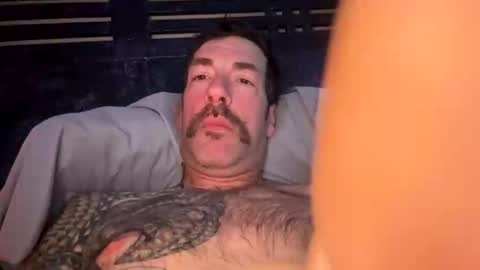 Snapshot of daddyshornyy chatting on November 24, 2025, 12:05 pm daddyshornyy online show from November 24, 2025, 12:05 pm