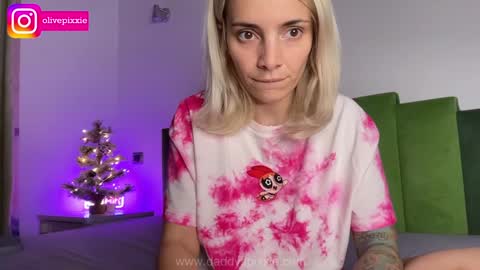 daddyspixxie online show from December 10, 2024, 10:47 pm