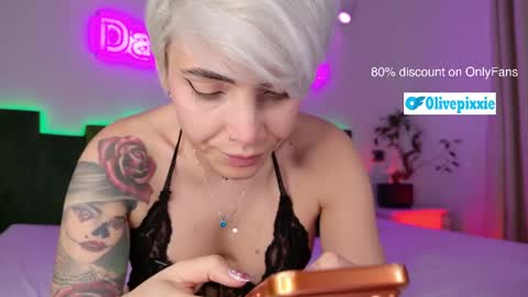 daddyspixxie online show from April 22, 2026, 4:19 pm