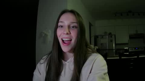 Snapshot of daddysssgoodgirl chatting on January 19, 2026, 8:40 am daddys good girl online show from January 19, 2026, 8:40 am