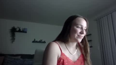 Snapshot of daddysssgoodgirl chatting on April 7, 2026, 7:09 am daddys good girl online show from April 7, 2026, 7:09 am