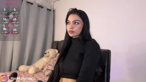 Sophie online show from May 8, 2026, 4:18 am