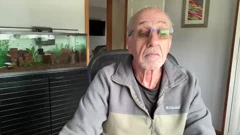 daddyweis online show from April 25, 2026, 2:47 pm