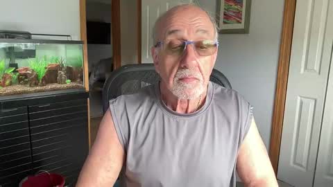 daddyweis online show from May 1, 2026, 3:49 pm