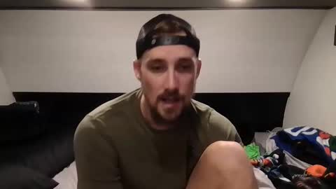 DadGoesWild online show from December 26, 2024, 7:45 am