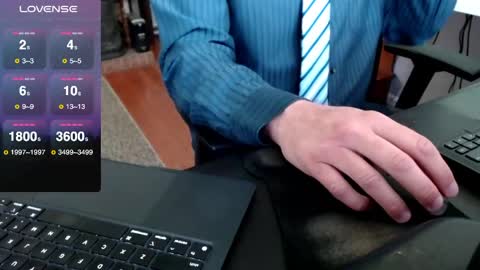 Snapshot of dadssecret69 chatting on June 8, 2026, 4:51 pm DadsSecret online show from June 8, 2026, 4:51 pm