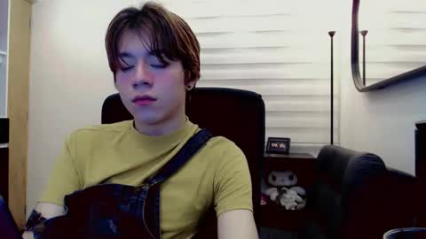 Snapshot of dae_lune chatting on March 21, 2026, 1:21 am dae_lune online show from March 21, 2026, 1:21 am