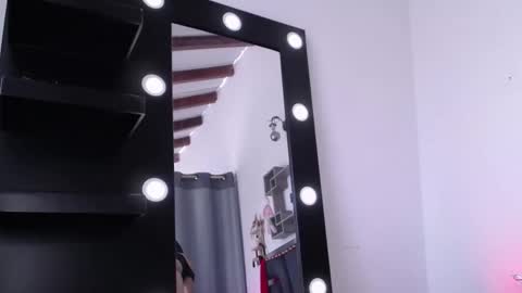 Snapshot of daenerys_cat chatting on December 18, 2024, 6:25 pm daenerys_cat online show from December 18, 2024, 6:25 pm