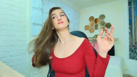 Dafne Castro online show from April 8, 2026, 7:03 pm