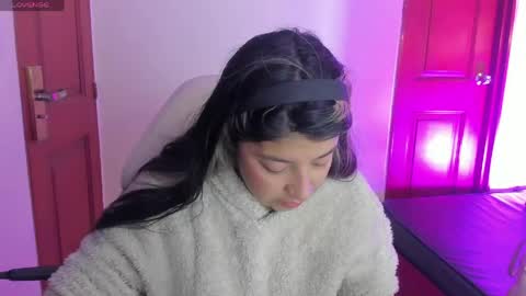 Dahiana  online show from June 4, 2026, 12:33 pm