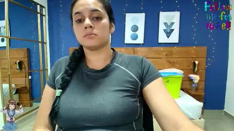  Dahiana  online show from October 10, 2025, 8:19 pm