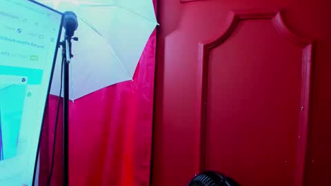 Snapshot of dahianeconnor chatting on November 2, 2025, 11:34 am Dahiane Connor online show from November 2, 2025, 11:34 am