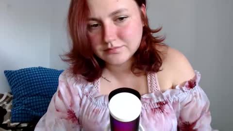 dahlia_midnight_ online show from September 22, 2025, 8:38 am