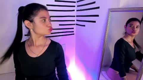 Snapshot of dahliacielo chatting on May 30, 2026, 12:46 pm Dahlia Cielo online show from May 30, 2026, 12:46 pm