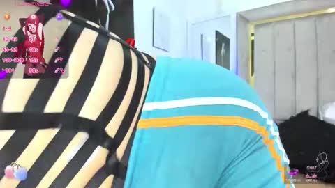 Dahlialee online show from February 27, 2026, 12:05 pm