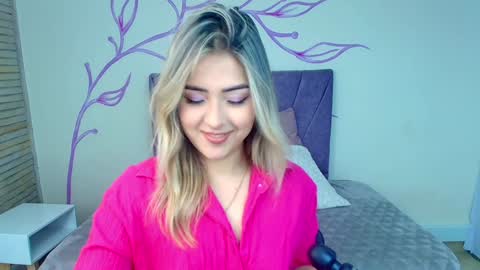 Dahlia online show from February 8, 2025, 8:10 pm
