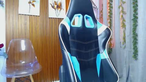 Snapshot of dai_06 chatting on January 22, 2025, 4:55 am DAI online show from January 22, 2025, 4:55 am