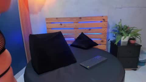 daiisy_kiss online show from September 26, 2025, 7:51 pm