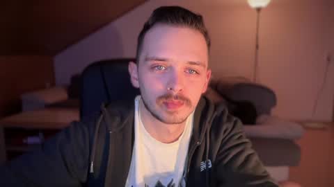 Daimon  online show from February 7, 2025, 1:15 am