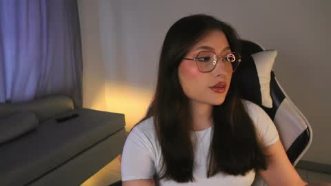 Snapshot of daisha_riley chatting on May 25, 2026, 12:55 pm Lauren online show from May 25, 2026, 12:55 pm