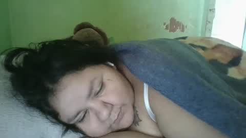 daisnconfusion_ online show from December 17, 2024, 4:43 pm