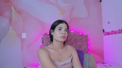 Snapshot of daisy__rose chatting on January 20, 2025, 3:04 am Dai online show from January 20, 2025, 3:04 am