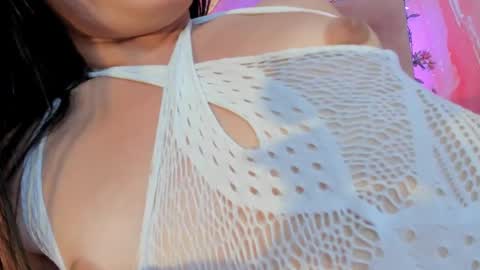 Snapshot of daisy__rose chatting on February 25, 2025, 2:22 pm Dai online show from February 25, 2025, 2:22 pm