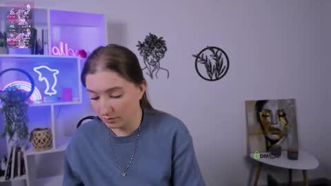 Little Di online show from February 12, 2026, 2:28 am