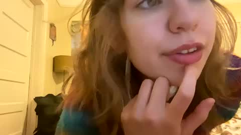 DaisyB3 online show from February 23, 2025, 11:58 pm