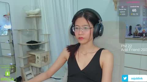 Daisy online show from November 15, 2025, 8:00 am