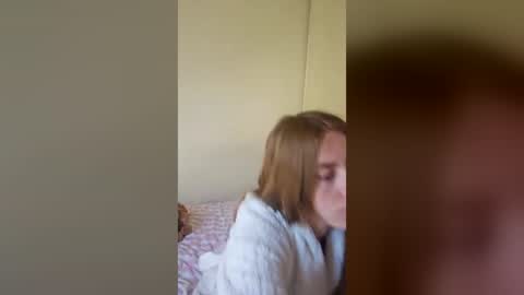 Snapshot of daisycollins1111 chatting on July 10, 2026, 12:26 am Daisy online show from July 10, 2026, 12:26 am