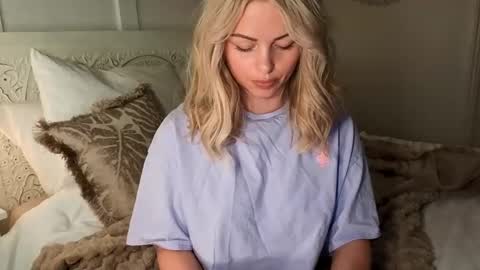 Daisy Dreams online show from February 15, 2026, 10:50 pm