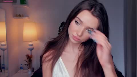 Naomi online show from February 7, 2025, 7:38 pm