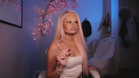 Snapshot of daisyy888 chatting on February 11, 2026, 12:37 am daisy online show from February 11, 2026, 12:37 am