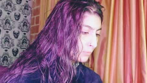    --  -- help me reach 100 hands up  online show from February 2, 2025, 6:04 am