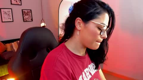 Snapshot of dakhota_rouge chatting on May 28, 2026, 5:05 am Dakhota online show from May 28, 2026, 5:05 am