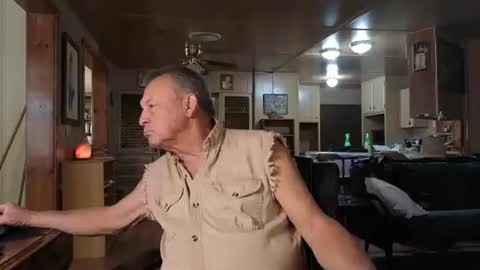 Snapshot of dakit2 chatting on September 29, 2025, 5:29 pm dakit online show from September 29, 2025, 5:29 pm