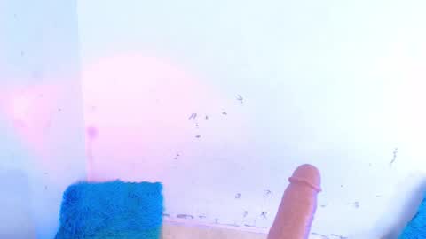 VALENTINA  online show from October 2, 2025, 7:59 am